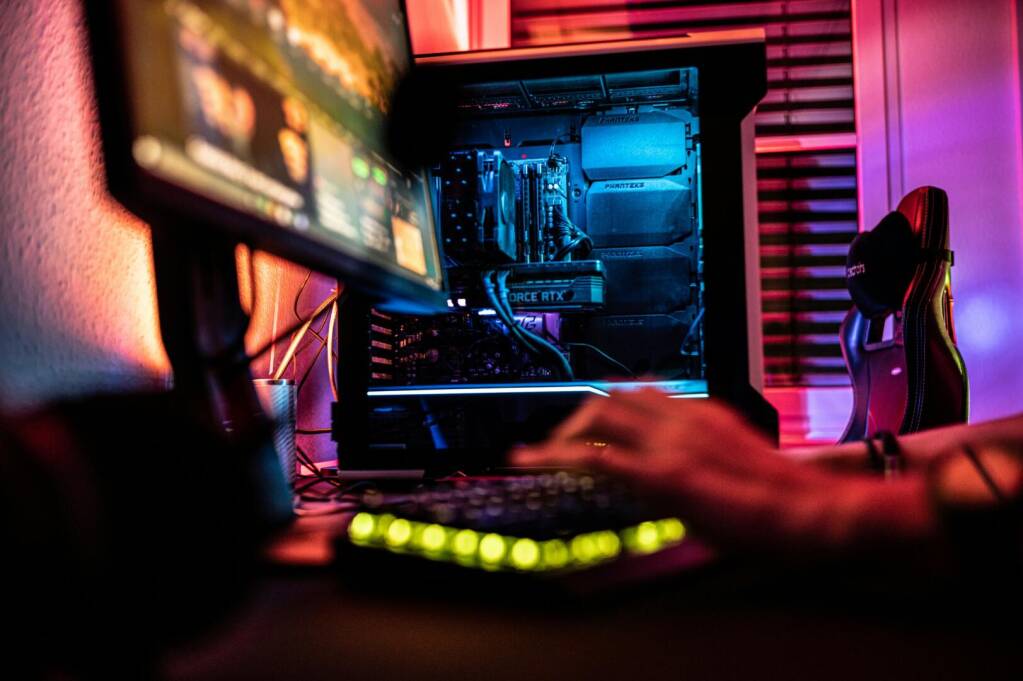Esport, rivoluzionaria collaborazione tra Konami e FIFA